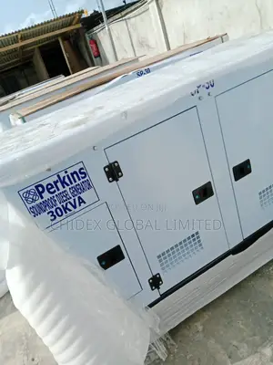 30kva Perkins Diesel Soundproof Generator 100% Copper Coil