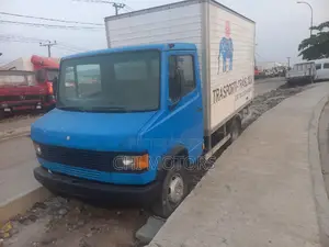 Mercedes Mini Truck 609 Blue