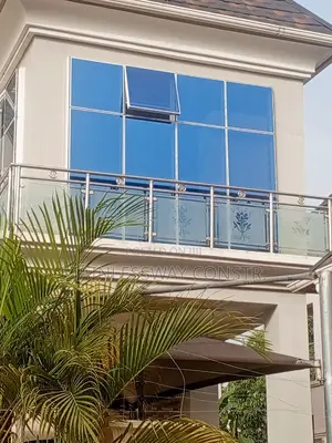 Cutting Wall Balcony Tinting Glass