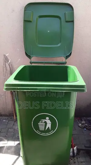Wheeling Dustbin