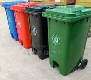 Wheeling Rubbish/Waste Bin