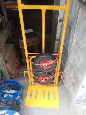 Hand Truck With Tyres