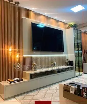 Carving Console TV