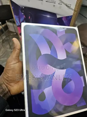New Apple iPad Air (2022) 64 GB