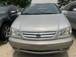 Toyota Sienna XLE 2003 Silver