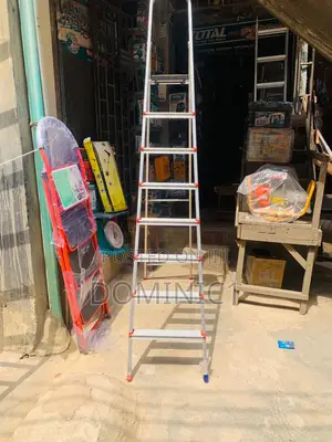 8 Step Aluminum Ladder
