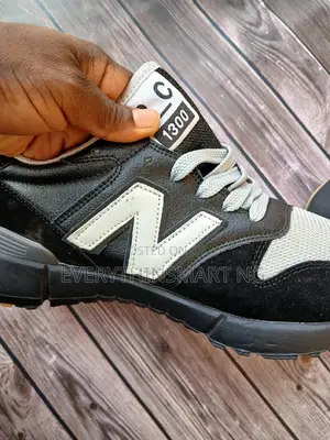 New Balance Shoes (Brand New)