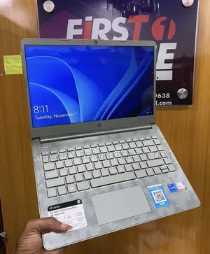 Laptop HP 250 G7 4GB Intel SSD 128GB