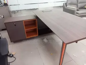 1.6 Meters Executive Table With Extension