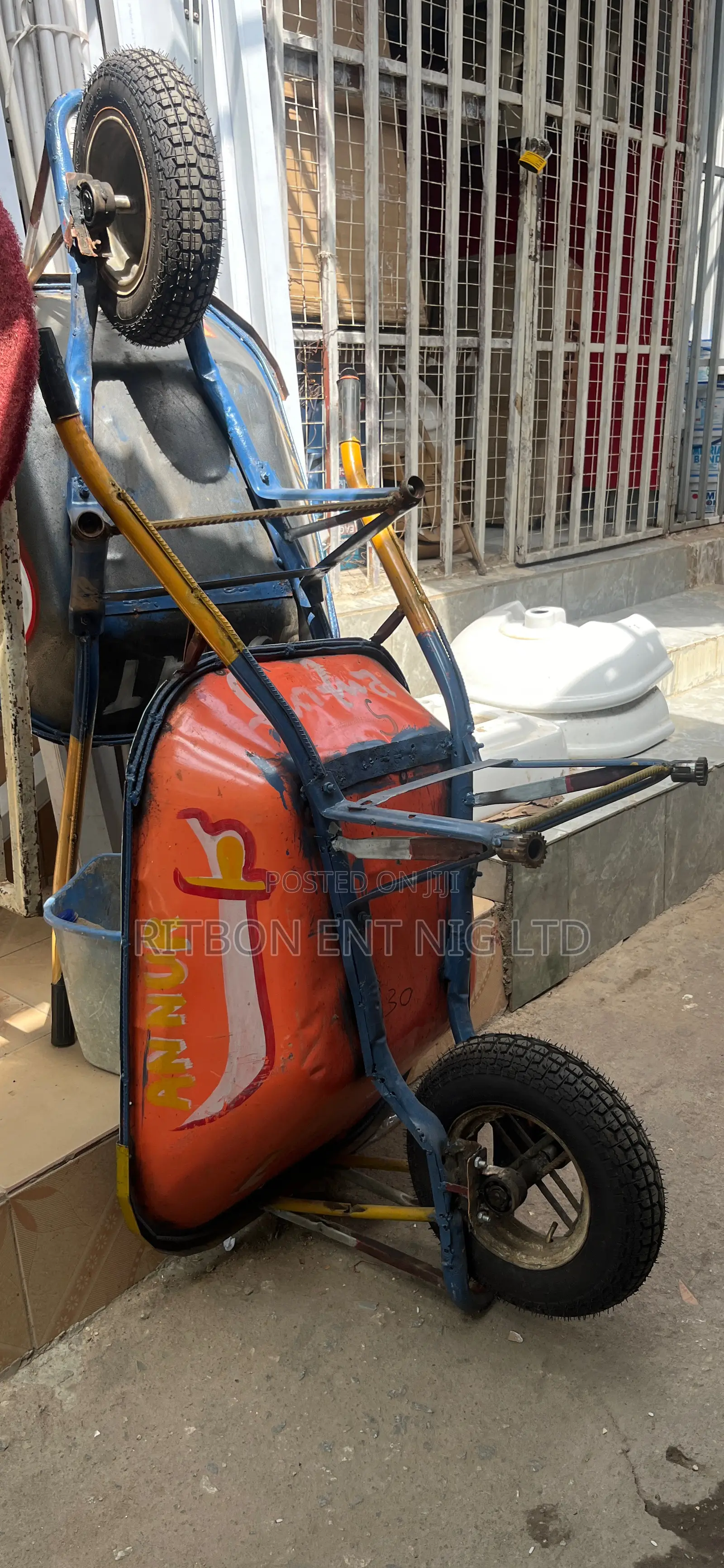 Wheelbarrow