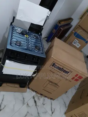 Strong and Powerful Scanfrost 4 Gas Cooker