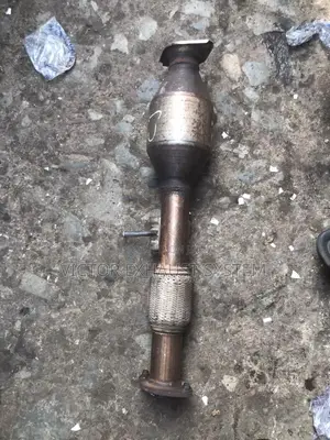 Center Catalyst Converter Toyota Highlander 20018 Model