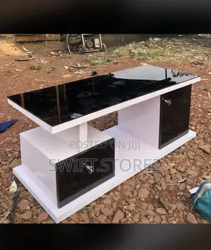 Simple Centre Table