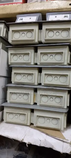 Legman Floor Socket Double All Available