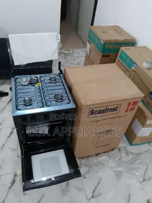 Scanfrost 4 Gas Burners With Double Glass Insulated Door.