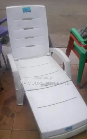 Beach Adjustable/Reclining Chair