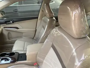 Toyota Camry XLE V6 4dr Sedan (3.5L 6cyl 6A) 2012 White