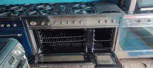 5 Burners Industrial Gas Cooker With Top Grill and Big Oven.