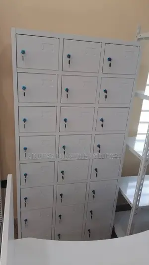 Italian High-Quality 24 Doors Metal Workers Lockers