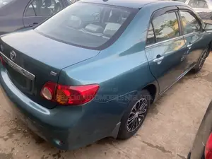 Toyota Corolla 2009 Green