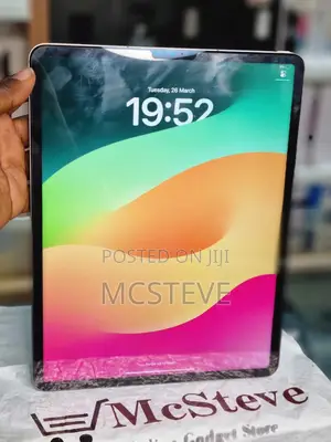 Apple iPad Pro 12.9 (2022) 512 GB Gray