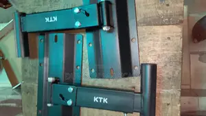 Speaker Hanger