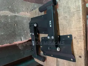 Speaker Hanger