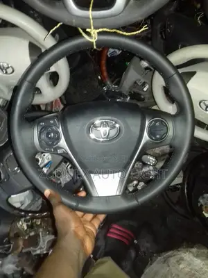 Complete Toyota Steering Wheel Camry 2015 Three Fingers