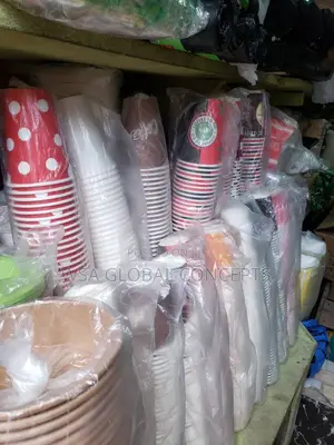 Different Designs of 50pcs Disposable Cups