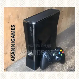Xbox 360 Slim With 12 Games + 1 Gamepad Pes 26 Patch