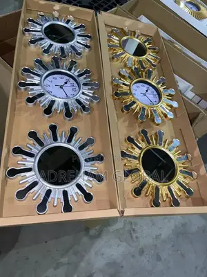 Beautiful Wall Clock With Mirror Design