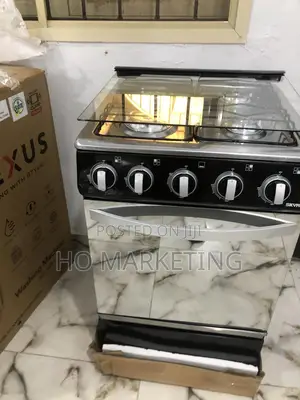 The 4 Burners Skyrun Gas Cooker Fitted With Auto Ignition
