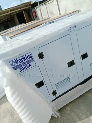 30kva Perkins Soundproof Diesel Generator 100% Copper Coil