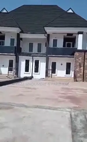 4bdrm Duplex in Near Amakaohia, Owerri for sale