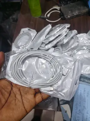 New Macbook Safe 3 Cable