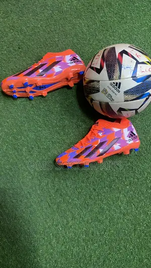 Adidas Football Boot (45)