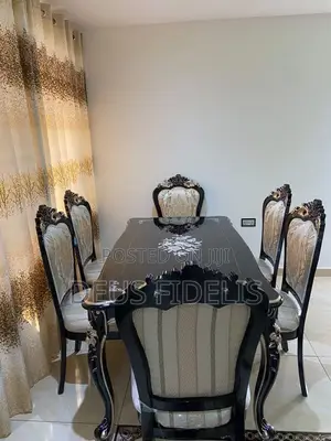 Classic Royal Dining Table Set Is Very Unique