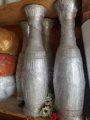 Royal Flower Pots