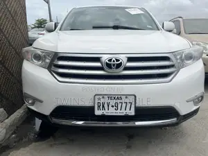 Toyota Highlander Limited 2012 White