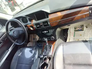 Mercedes-Benz GLK-Class 350 4MATIC 2011 Gray