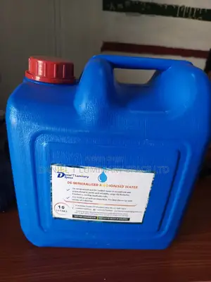 Distilled And Demineralized Water For Organic Use