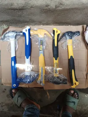 1.5 Carpenter Hammer