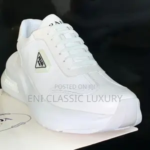 High Quality Luxury Outfits Prada Sneakers Available