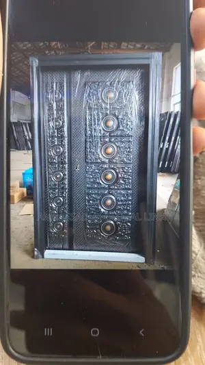 Quality Entrance Security Cast