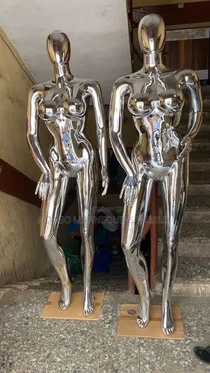 Size 12 Silver Chrome Female Mannequin