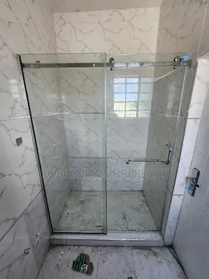 Sliding Shower Cubicle/Door