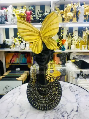 Luxury Figurine Butterfly Black Lady