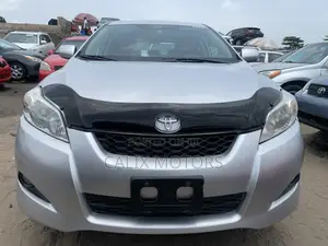 Toyota Matrix 2010 Silver