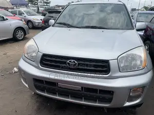 Toyota RAV4 Automatic 2003 Silver
