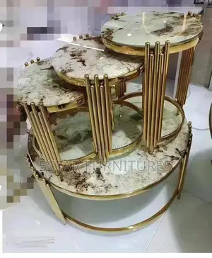 Round Center Table With 3 Side Stools